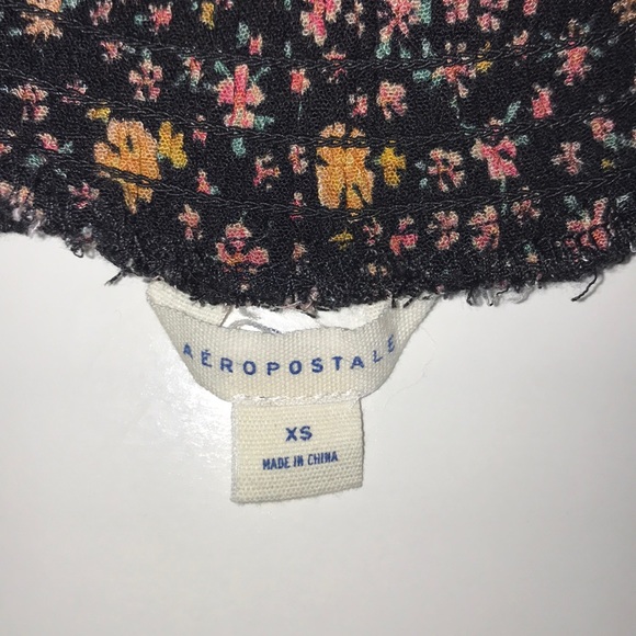 Areopostale floral soft shorts XS - Picture 2 of 3